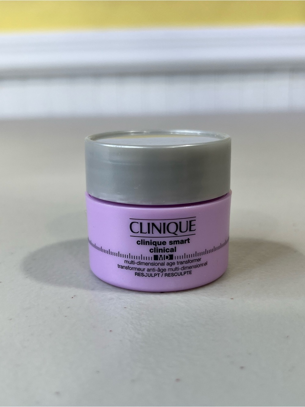 Clinique Lightweight Facial Moisturizer - Lavender & Silver Lid